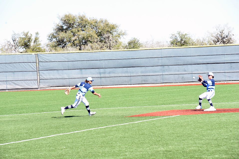 Cougars Split with Bucs