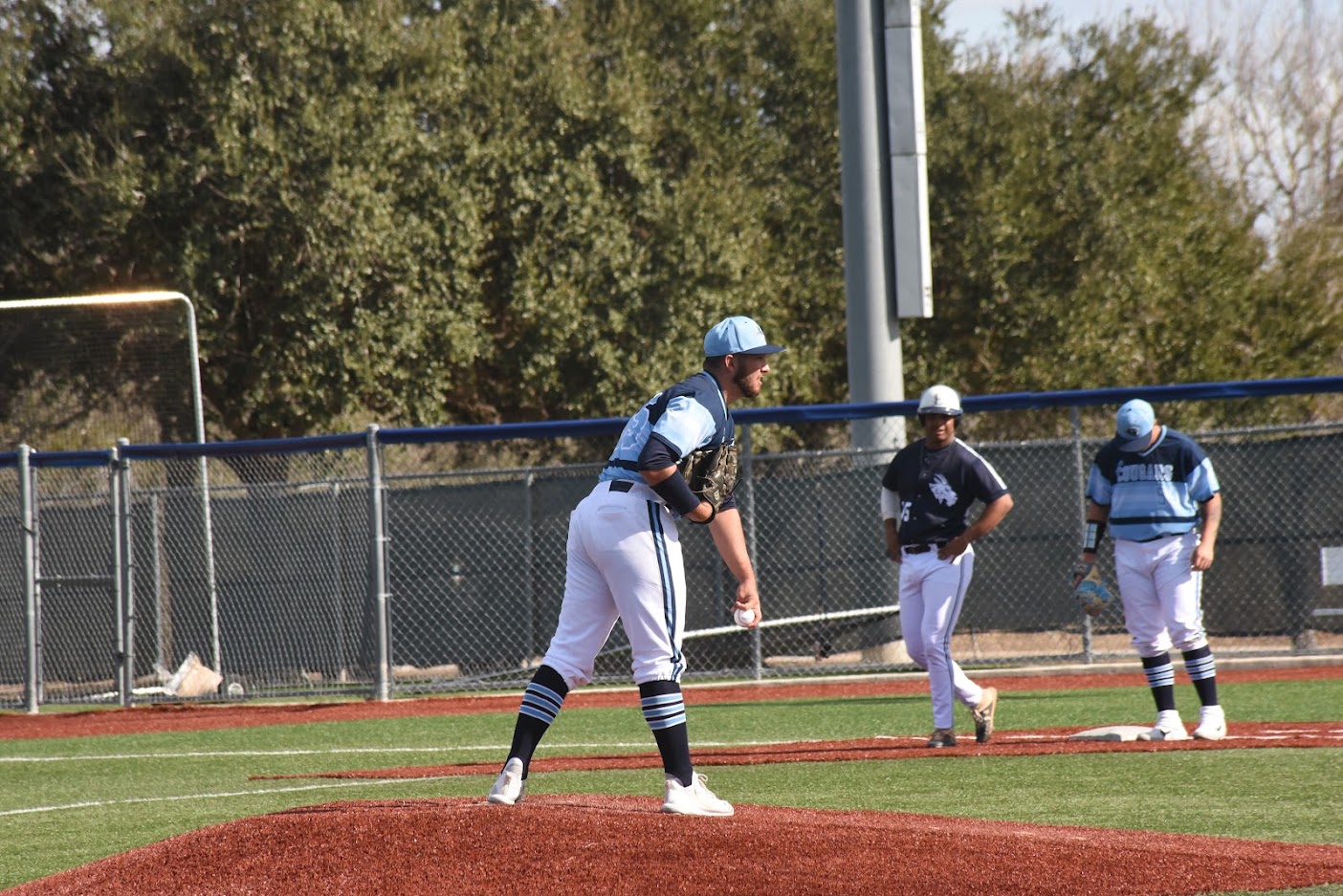 Cougar Baseball Takes Two Out of Three During Weekend Roadie