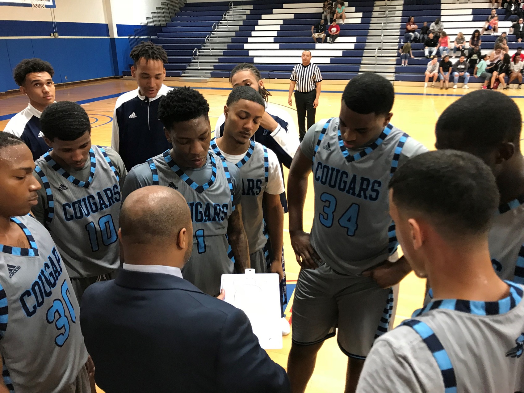 Men's Basketball Falls In Home Finale