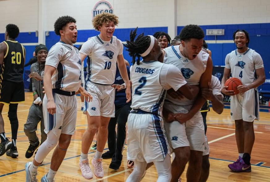 Galan's Buzzer Beater Sends Tyler Packing