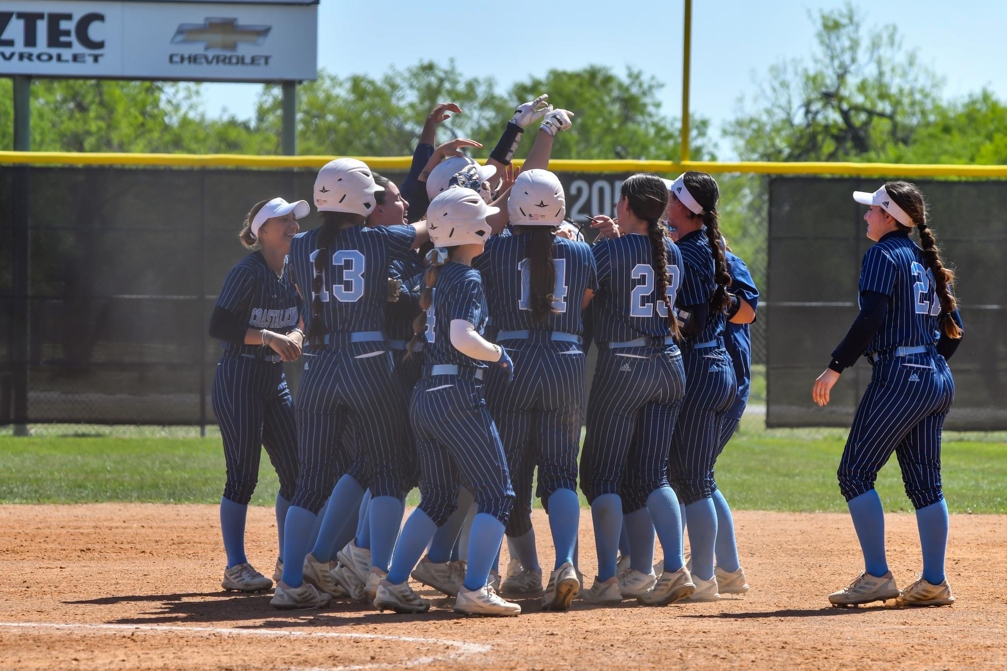 Cougars Pick Up Two Region Wins with Sweep of Angelina College