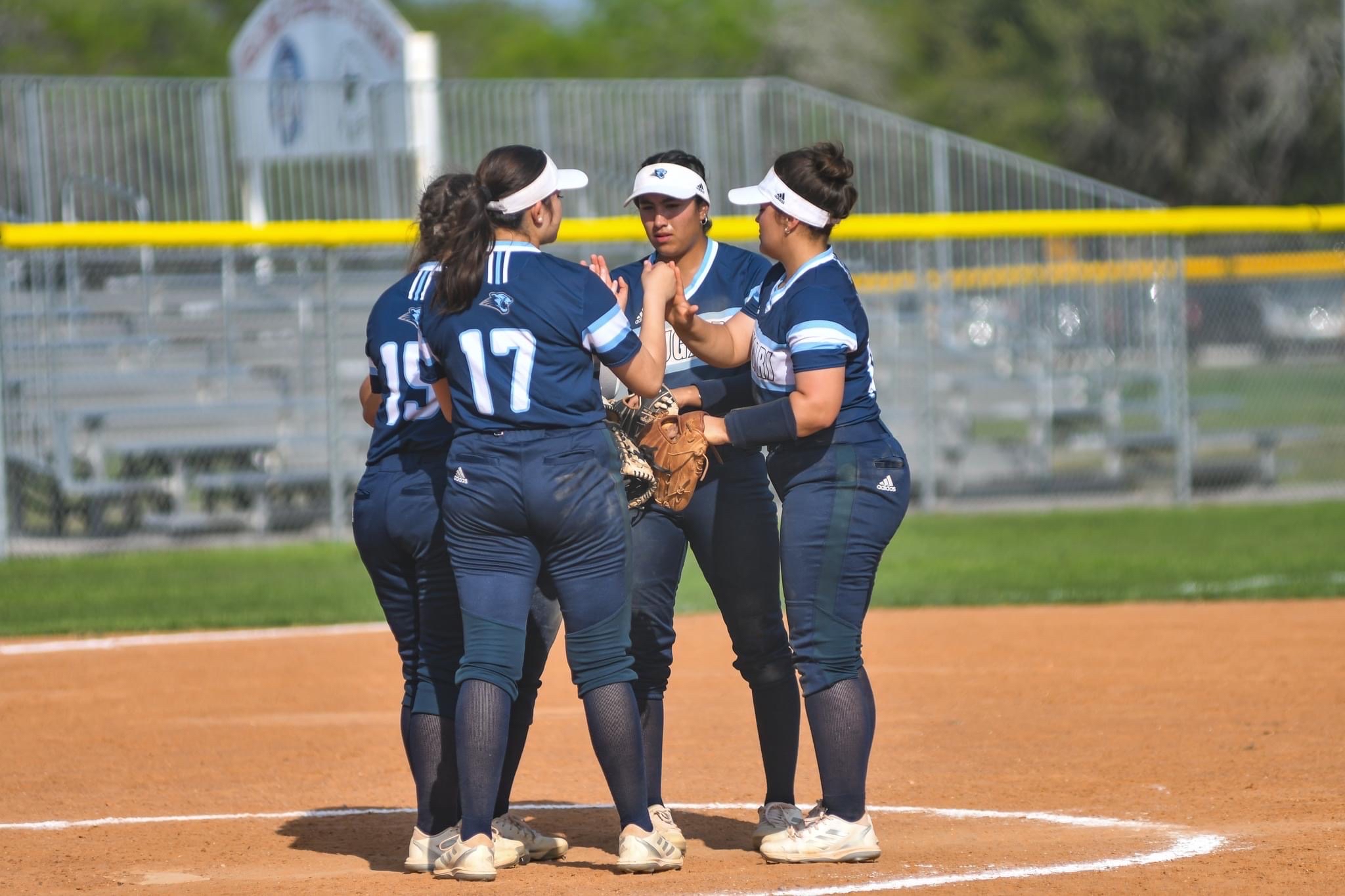 Cougar Softball Drops Two in Conference Opener