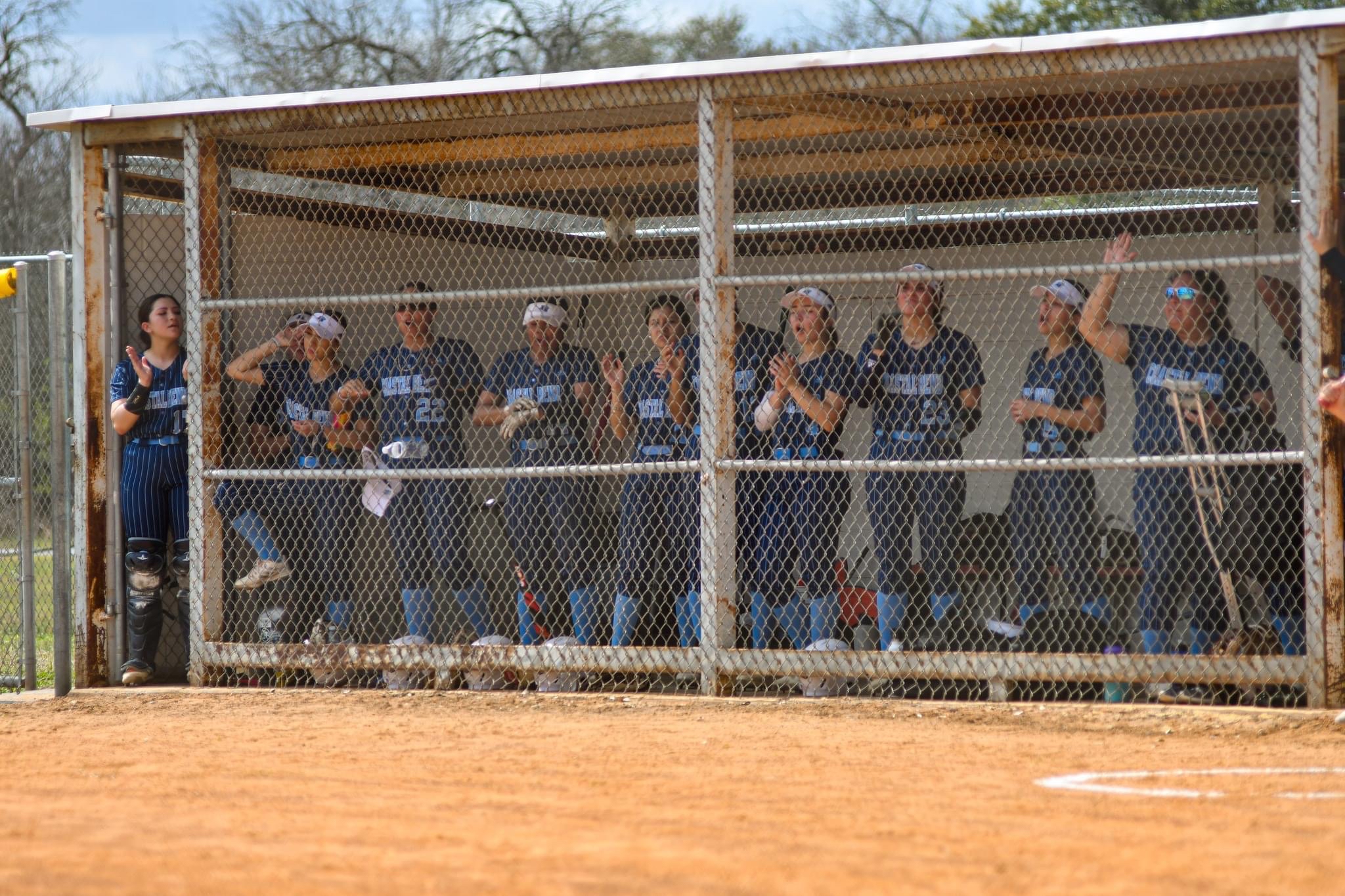 Hot Bats Power Cougar Softball to Three Wins at the Cisco College Round Robin