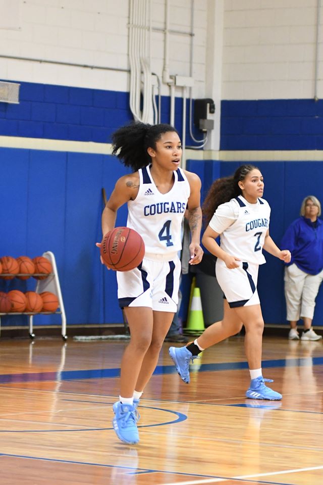 Cougars Battle Rangers, Lose at Home